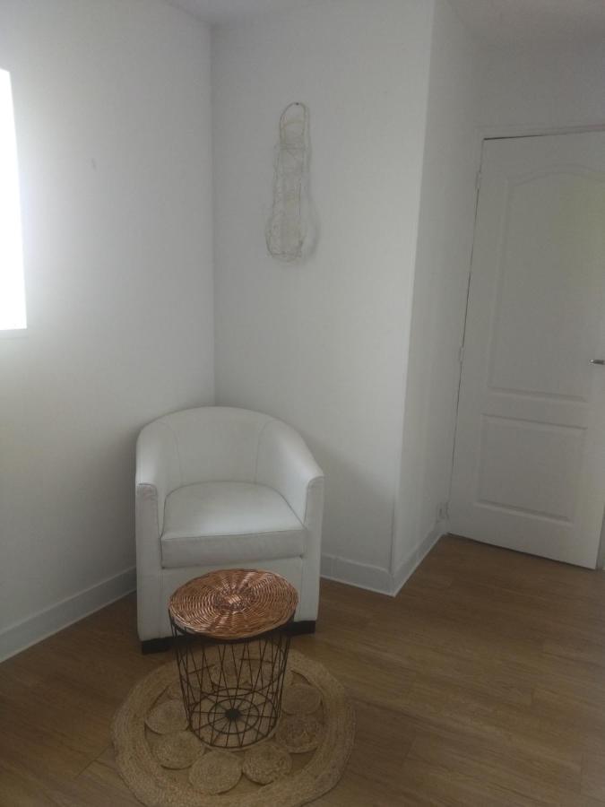 Apartament Chambre Serenity Stains Zewnętrze zdjęcie